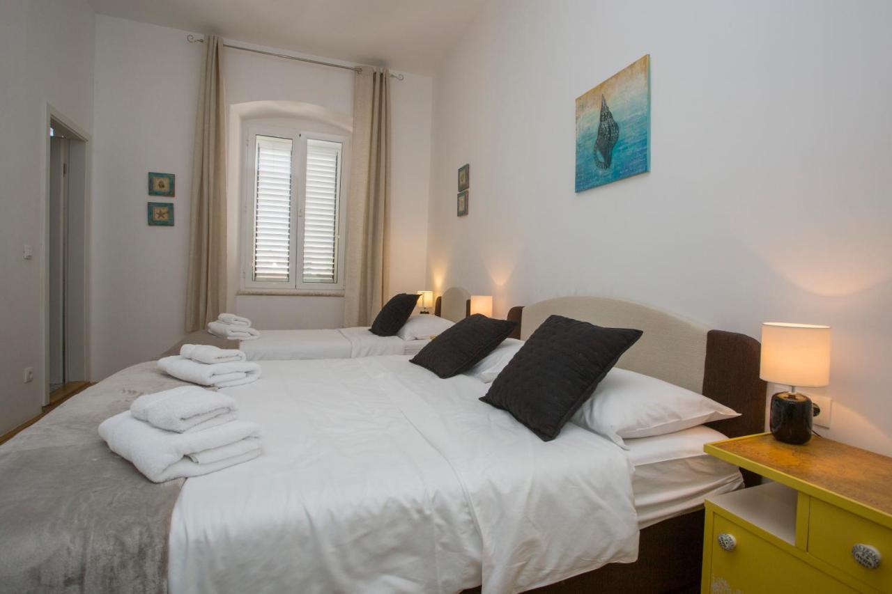 Town Place Apartment Split Eksteriør billede